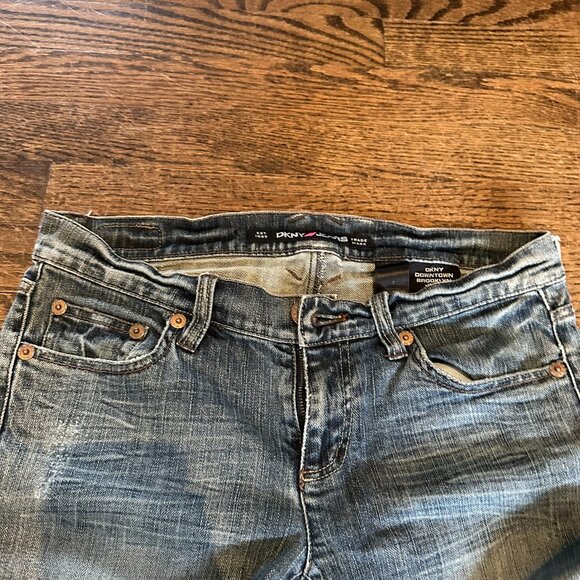 straight cut dkny jeans - Picture 2 of 4